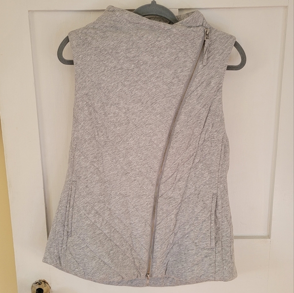 Like-New Eileen Fisher A-Symmetric Zip Vest - Picture 4 of 9
